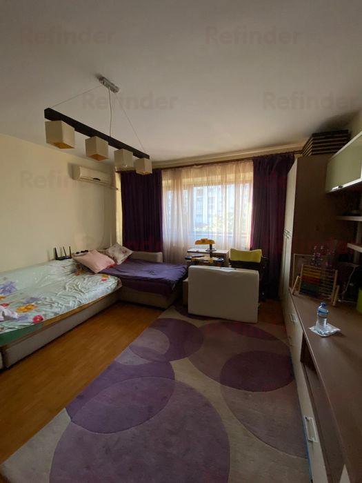 Vanzare apartament dec. 2 camere , etaj 4, zona Mihai Bravu  metrou Muncii