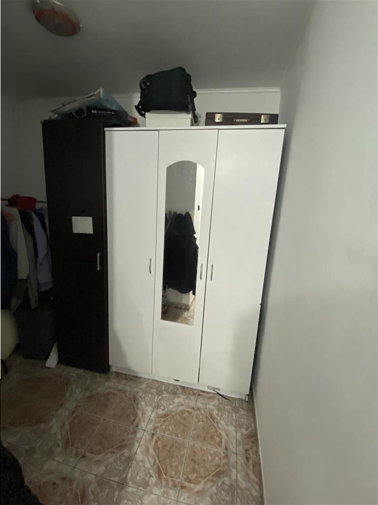 Vanzare apartament 3 camere in vila Piata Alba Iulia, Bucuresti