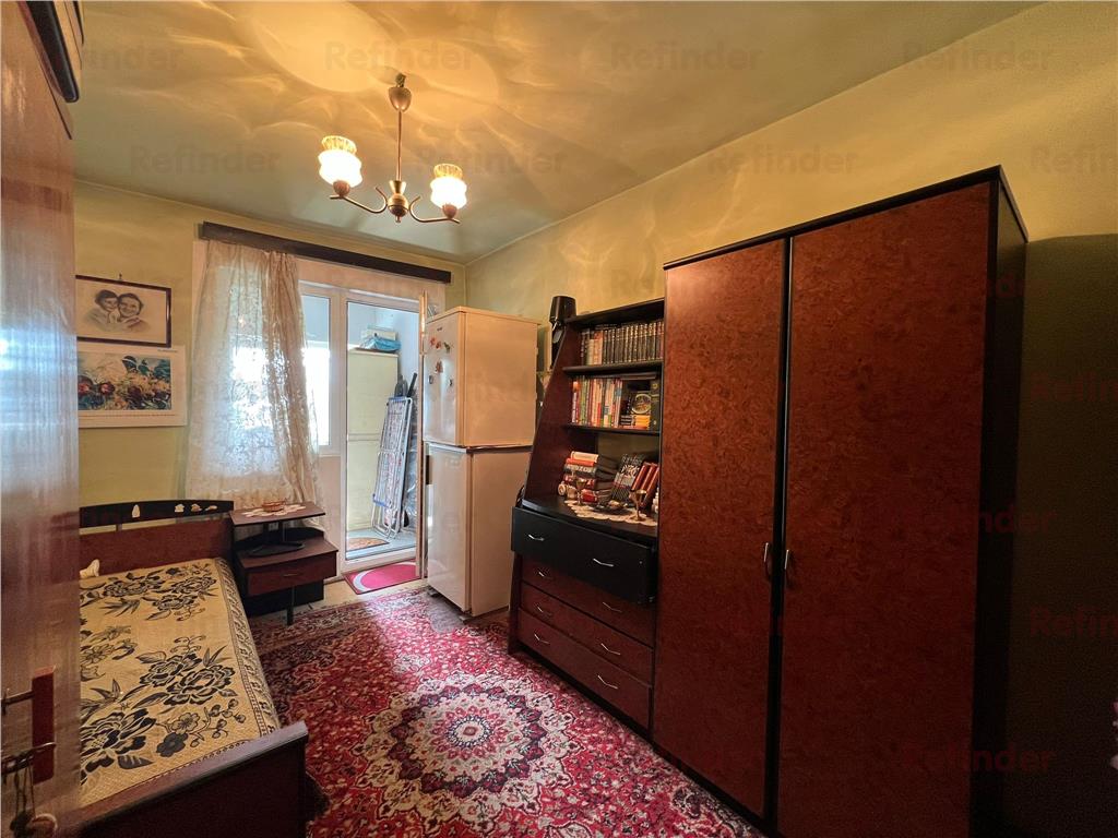 Vanzare apartament 4 camere Basarab  Titulescu | centrala proprie | bloc 1980 | loc de parcare ADP