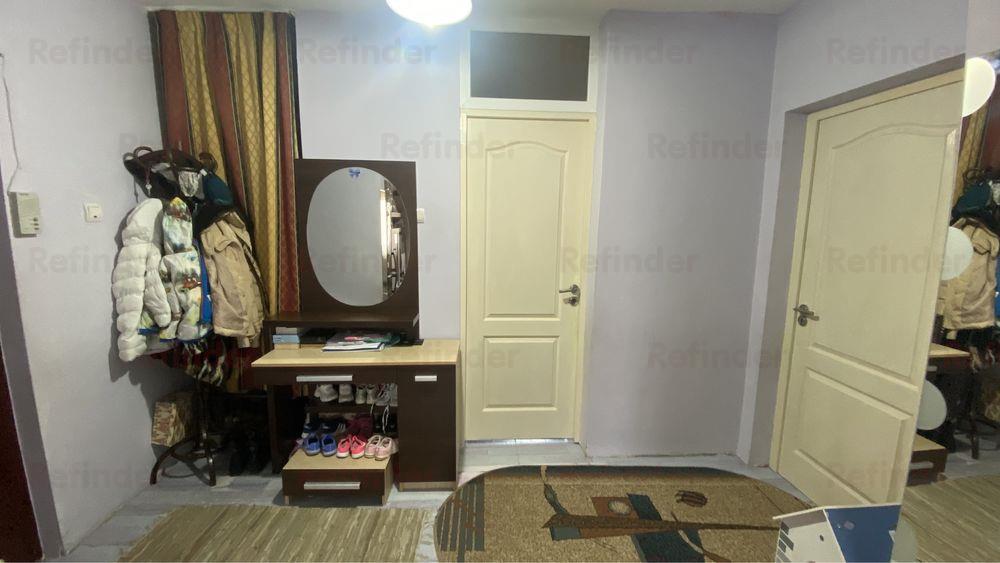 Vanzare apartament 4 camere Nerva Traian | bloc reabilitat | loc de parcare