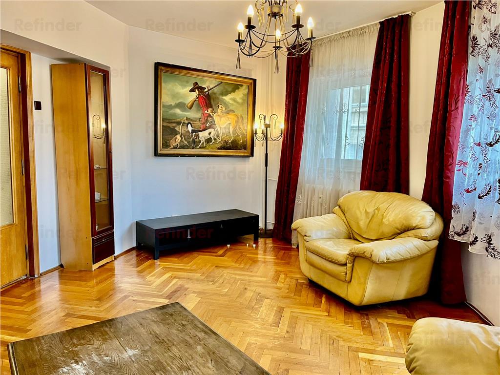 Oferta inchiriere apartament 4 camere Piata Unirii // Fantani