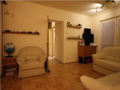 oferta vanzare apartament 3 camere crangasi/ metrou Bucuresti