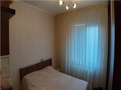 oferta vanzare apartament 3 camere, zona ramnicu sărat /loc de parcare adp Bucuresti