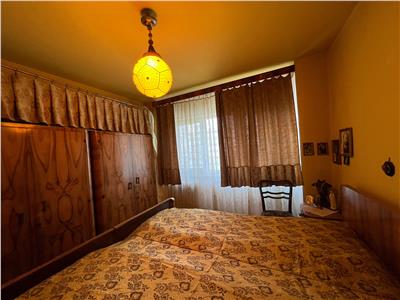 Vanzare apartament 4 camere Victoriei  Basarab  Titulescu | centrala proprie | bloc 1980 | loc de parcare ADP