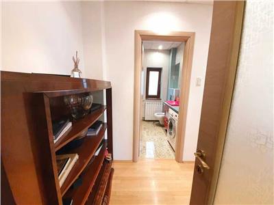 Vanzare apartament 3 camere Dorobanti | renovat | partial mobilat | curte generoasa
