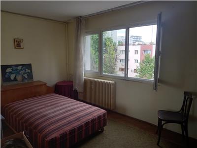 apartament 3 camere, Titan, metrou N Grigorescu, Al Postavarului, 70MP cu LOGIE , etaj 4, liber. OFERTA!