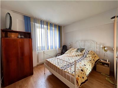Vanzare apartament 3 camere | Dristor - Piata Bobocica | etaj 1 | bloc reabilitat |