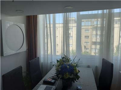apartament 3 camere, Decebal stradal, 92mp, decomandat, amenajat modern lux, centrala proprie, etaj 7. exclusivitate!