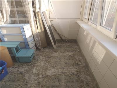 apartament 2 camere Ultracentral, Piata Romana. metrou, bloc 1960, fara risc seismic, etaj 5/8, centrala proprie, 55mp utili.