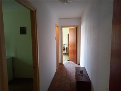 apartament 3 camere, Titan, metrou N Grigorescu, 70MP utili , etaj 4, bloc reabilitat,curat liber.