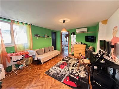 Vanzare apartament 2 camere in vila renovata | Titulescu - Pasaj Basarab | centrala termica |