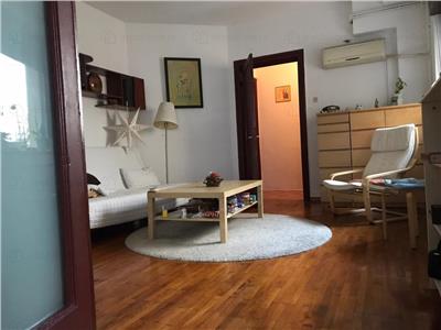 apartament 2 camere Romana Lascar Catargiu, etaj 3/4, zona resedinte deosebite.
