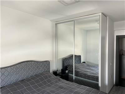 Apartament 2 camere , decomandat, bucatarie open space, se vinde complet mobilat si utilat.