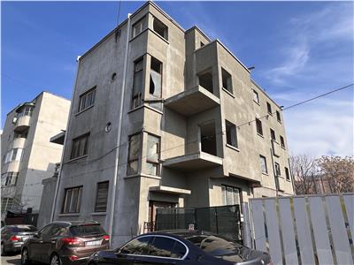 Vanzare imobil CONSOLIDAT pretabil Clinica / Spatii cazare / Birouri / Apartamente | Piata Alba Iulia - Matei Basarab |